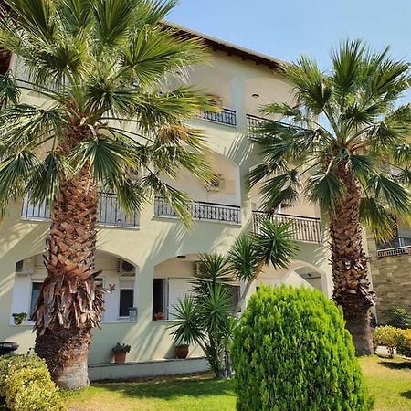 Hotel Pefko Neos Marmaras Esterno foto