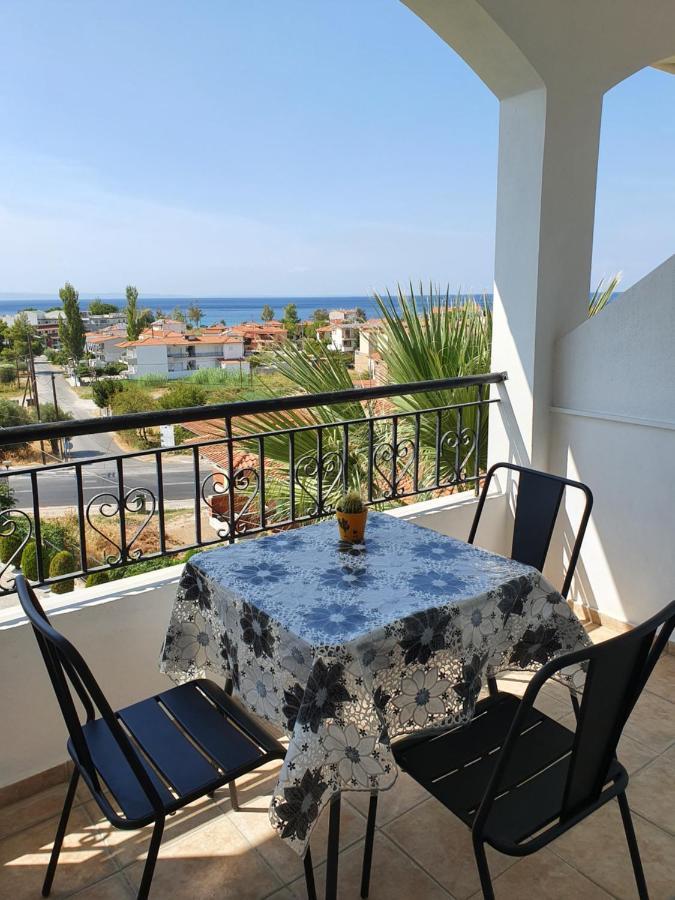 Hotel Pefko Neos Marmaras Esterno foto